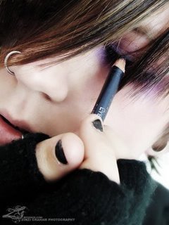 Make-Up-emo-6648319-240-320