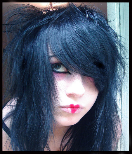 -Emo-emo-8173492-601-698 - album pt my bff bitha moah Mile mirelutzadeea