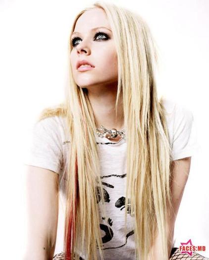 Avril_Lavigne_1241458651 - avril lavigne