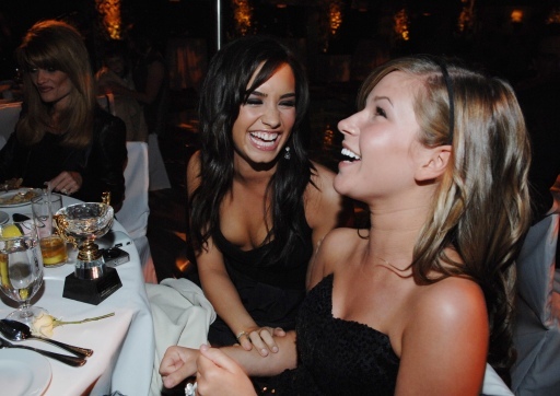 normal_87130491_10 - Tot ce se poate despre Demi Lovato