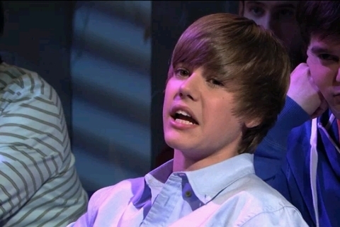 Bieber-On-SNL-4-10-10-justin-bieber-11463724-480-320 - 0_0 Justin on SNL 0_0