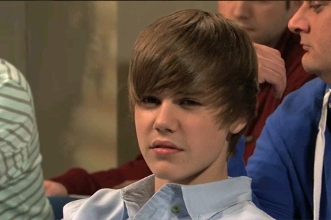 Bieber-On-SNL-4-10-10-justin-bieber-11464018-480-320