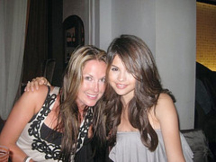 ~selena~ (10)