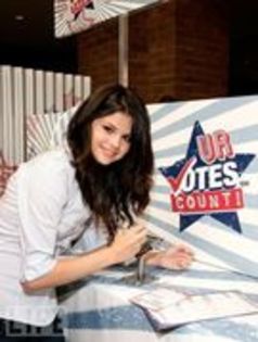 ~selena~ (164)