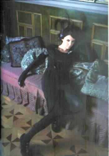 Belinda_1259471985_0