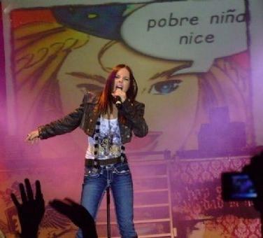 Belinda_1259472002_0