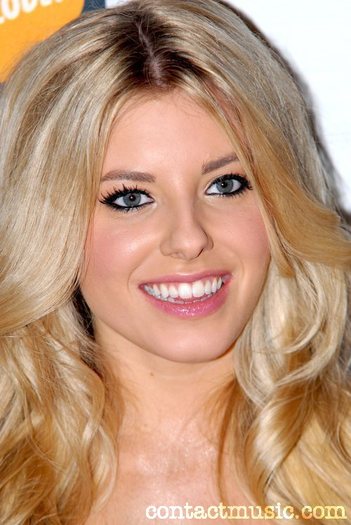 mollie_king_of_the_saturdays_2072446