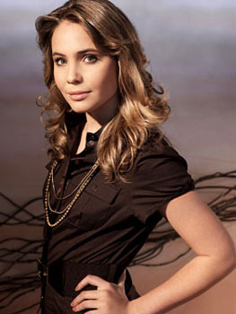 LEAH PIPES 5 - PIXEL PERFECT