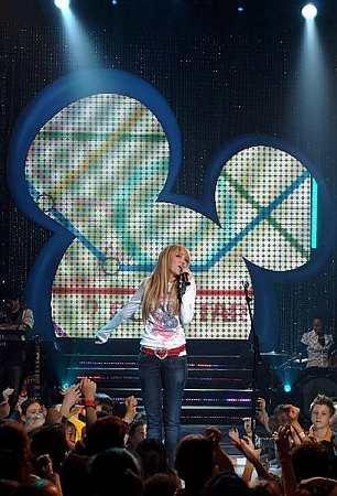 miley-cyrus_com-hannahmontanalive-london2007-e009 - Hannah Montana live in London