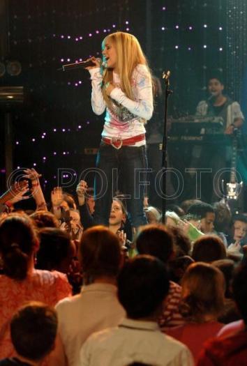 miley-cyrus_com-hannahmontanalive-london2007-e027 - Hannah Montana live in London - hannah montana vive in London