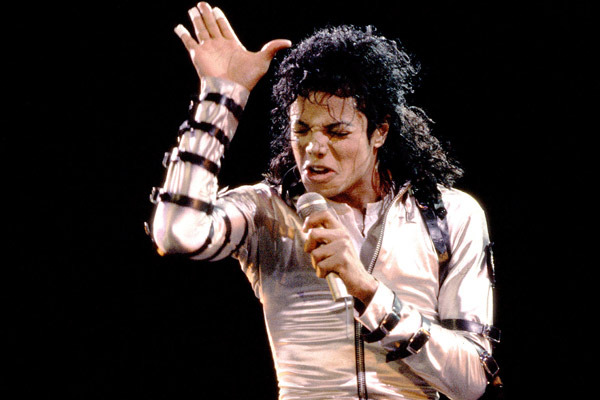 michael-jackson-music-gallery16-600x400 - Another Part Of Me