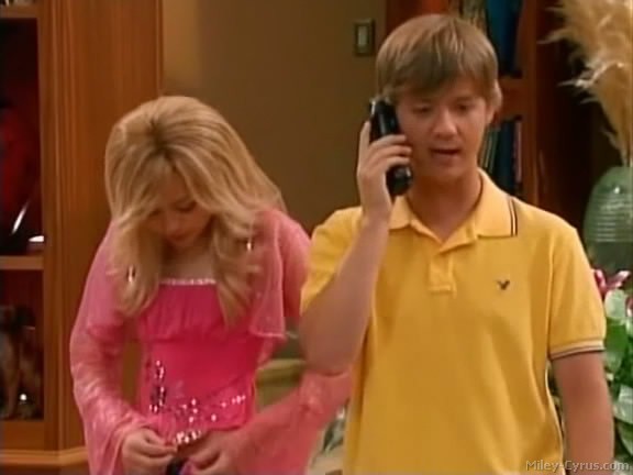 miley-cyrus_dot_com-hannahmontana-ep1caps075