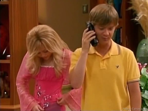 miley-cyrus_dot_com-hannahmontana-ep1caps078