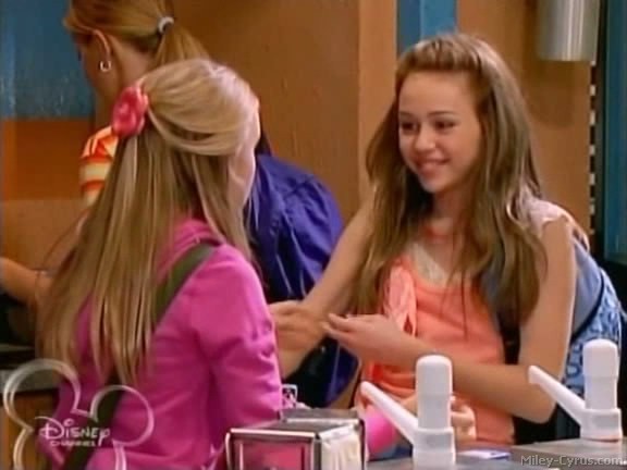 miley-cyrus_dot_com-hannahmontana-ep1caps199
