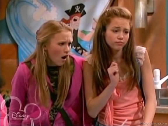 miley-cyrus_dot_com-hannahmontana-ep1caps208