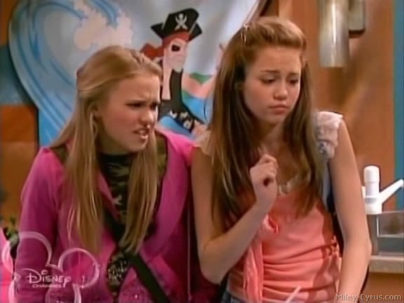 miley-cyrus_dot_com-hannahmontana-ep1caps209