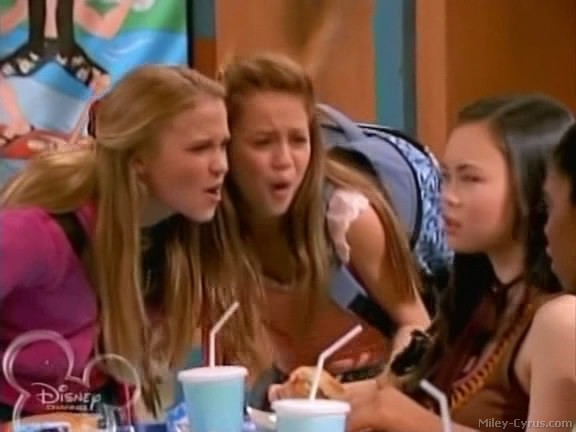 miley-cyrus_dot_com-hannahmontana-ep1caps214