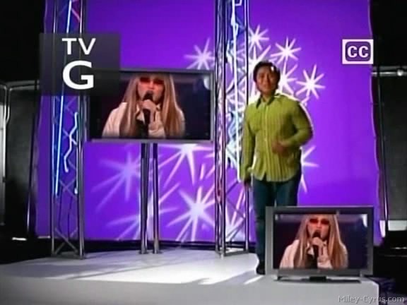 miley-cyrus_dot_com-hannahmontana-ep1caps014 - Hannah Montana episode 01 - Lilly do you want to know a secret