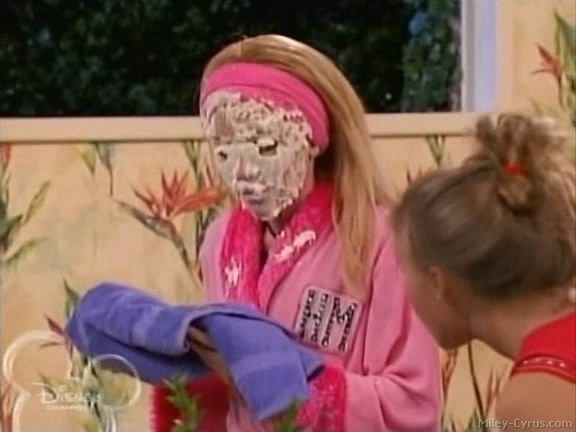 miley-cyrus_dot_com-hannahmontana-ep1caps353
