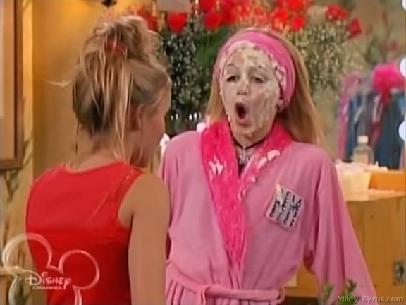 miley-cyrus_dot_com-hannahmontana-ep1caps364