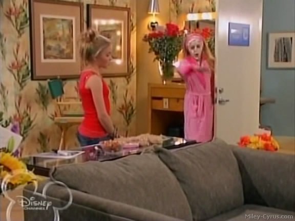miley-cyrus_dot_com-hannahmontana-ep1caps396