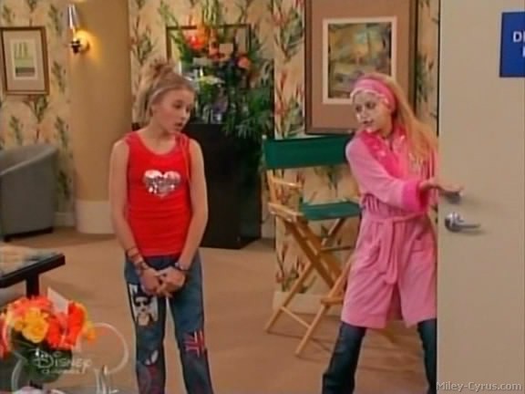 miley-cyrus_dot_com-hannahmontana-ep1caps403