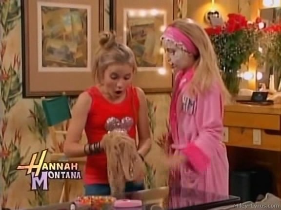 miley-cyrus_dot_com-hannahmontana-ep1caps407
