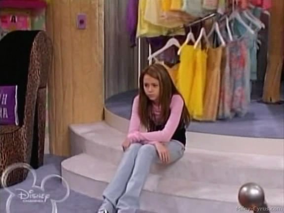 miley-cyrus_dot_com-hannahmontana-ep1caps494