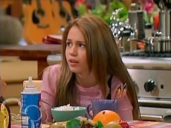 miley-cyrus_dot_com-hannahmontana-ep1caps505