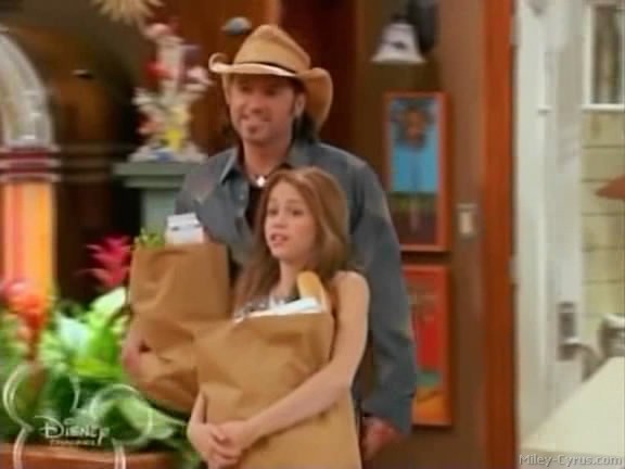 miley-cyrus_dot_com-hannahmontana-ep1caps524
