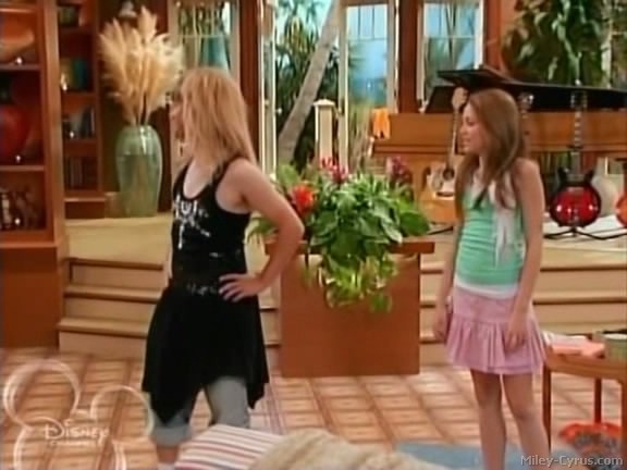 miley-cyrus_dot_com-hannahmontana-ep1caps531