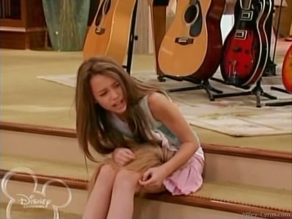 miley-cyrus_dot_com-hannahmontana-ep1caps559