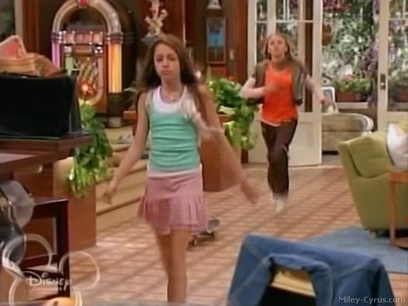 miley-cyrus_dot_com-hannahmontana-ep1caps561