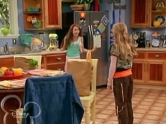 miley-cyrus_dot_com-hannahmontana-ep1caps565