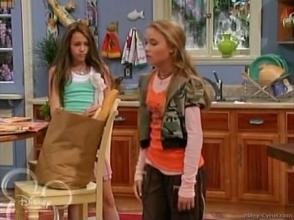 miley-cyrus_dot_com-hannahmontana-ep1caps576
