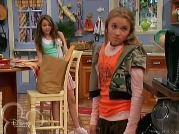 miley-cyrus_dot_com-hannahmontana-ep1caps580