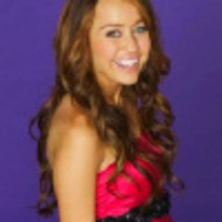 download (1) - Miley And Hannah