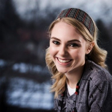 mq01 - AnnaSophia-Robb