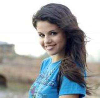 ~~~~selena~~~~ (40)