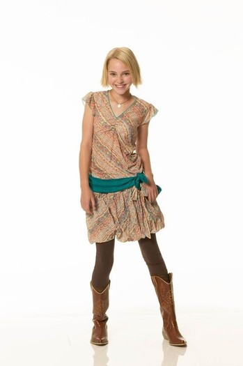 annasophiarobbFAN-com_tradclothingcatalog2006-010 - AnnaSophia-Robb