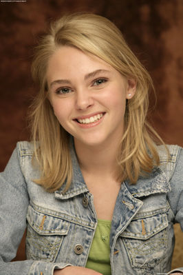 normal_hq02 - AnnaSophia-Robb