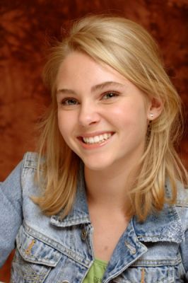 normal_mq03.jpgl - AnnaSophia-Robb