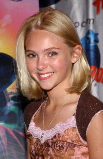 annasophiarobbfan_com-bubblegumblowingcontest-2005jul12-a002
