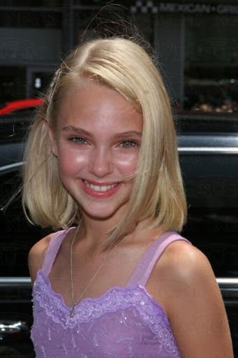 annasophiarobbfan_com-charlieandthechocolatefactory-2005jul10-b002 - AnnaSophia-Robb