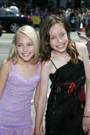 annasophiarobbfan_com-charlieandthechocolatefactory-2005jul10-f004