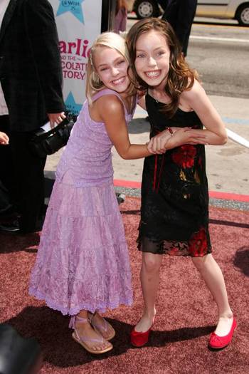 annasophiarobbfan_com-charlieandthechocolatefactory-2005jul10-f013 - AnnaSophia-Robb