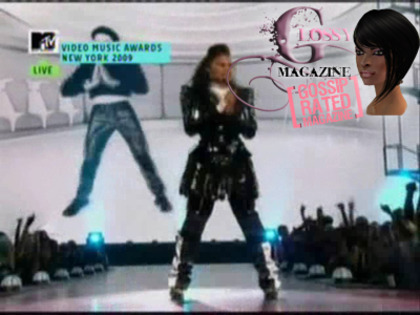 Janet-Jackson-Michael-Jackson-Tribute-@-MTV-VMA-2009_0008 - Scream