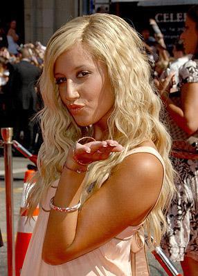 Ashley_Tisdale_1247554229_1