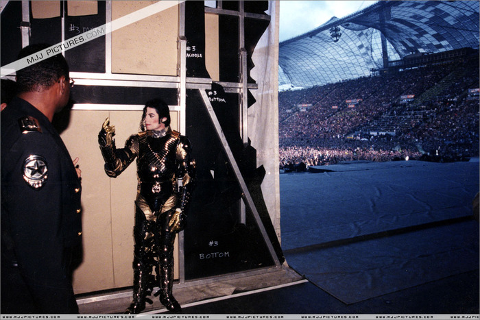 019 - HIStory Tour