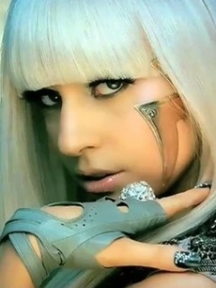 10478681_YETQYHVTG[2] - poze Lady GaGa